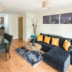 Stylish Near Londres