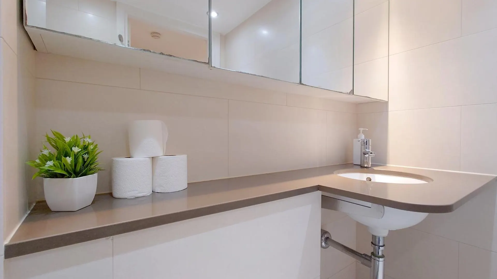 Deluxe Two Bed Apartment By London Excel & O2 0*,