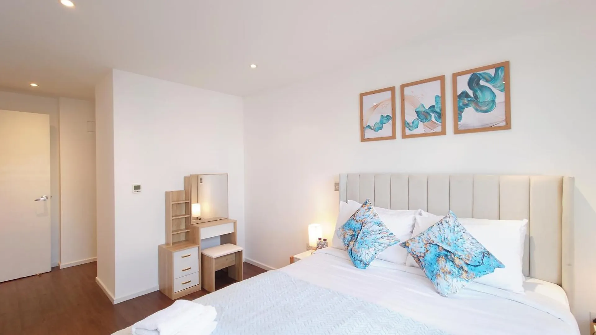 Deluxe Two Bed Apartment By London Excel & O2 0*,  Reino Unido