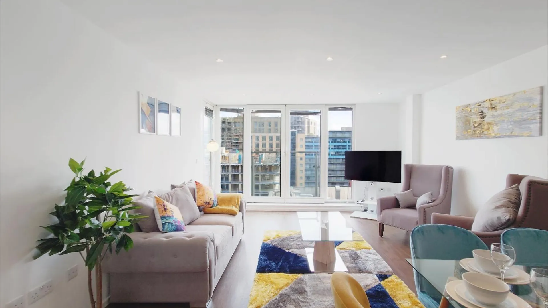 Deluxe Two Bed Apartment By London Excel & O2